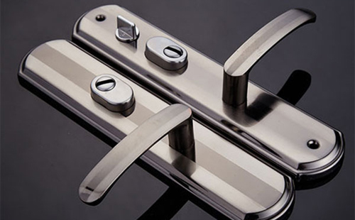 深圳開(kāi)鎖電話(開(kāi)保險(xiǎn)柜汽車鎖)